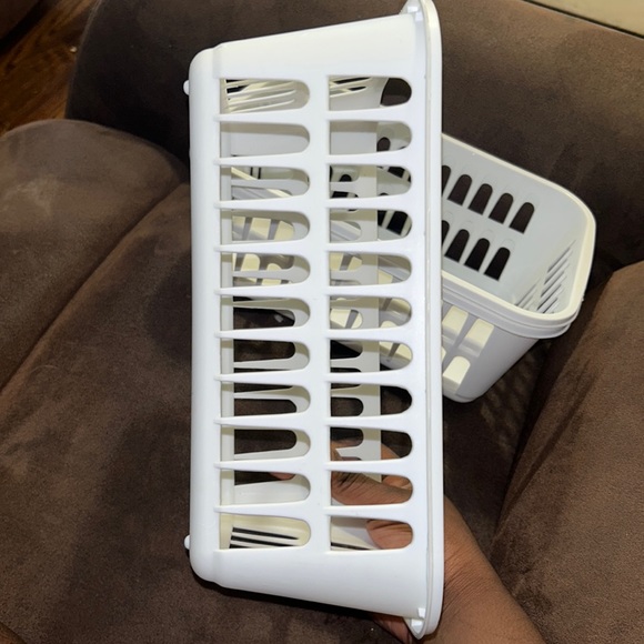 Sterilite 16268006 Large Ultra Basket, White Basket w/ Titanium Inserts, 3 Pack - Picture 2 of 3